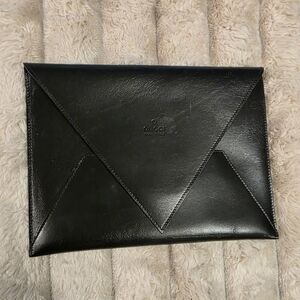 Authentic Vintage Gucci Black Leather Envelope Clutch